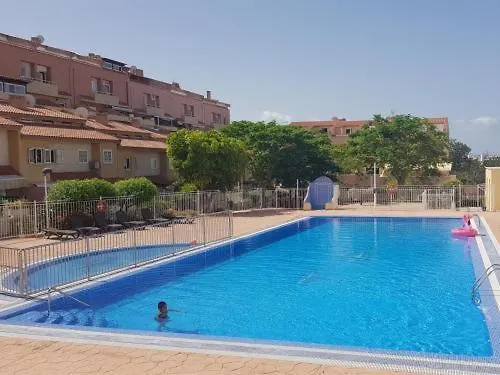 Oasis Dakota Hotell *